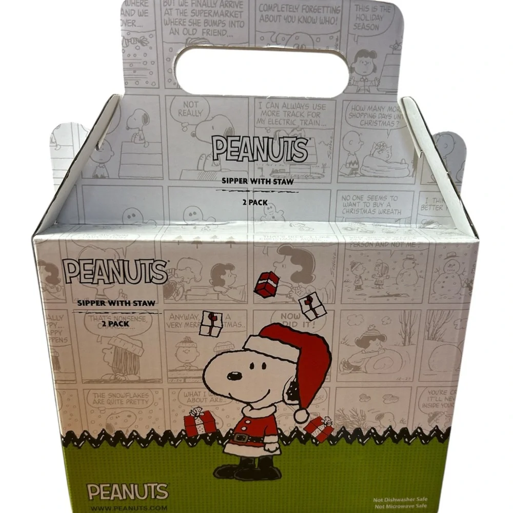 Peanuts Sipper with Straw 2 pack, Snoopy on Dog House with Christmas Lights NEW
